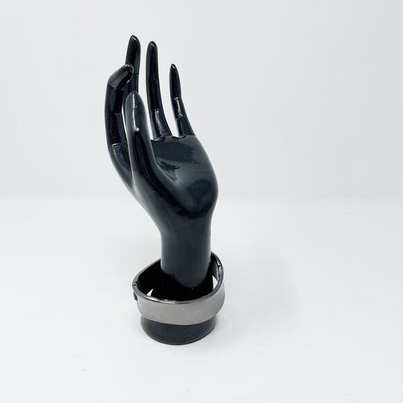 Dark Gray Silver Tone Wave Bangle Bracelet 1" Wide Fashion Statement Costume - Picture 2 of 11